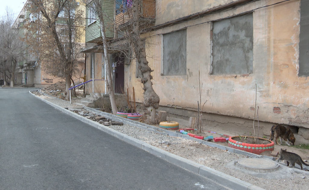 Ремонт дворов в Астрахани депутаты Гордумы контролируют вместе с жильцами 