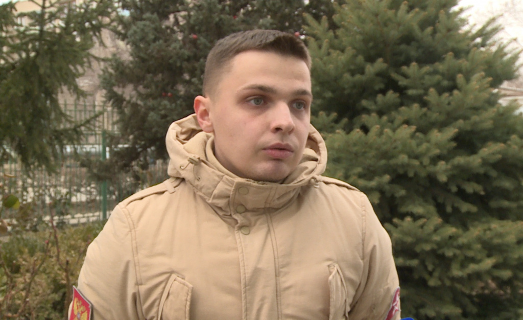 Начальник астраханского отделения “Юнармии” призвал помогать беженцам из ДНР и ЛНР