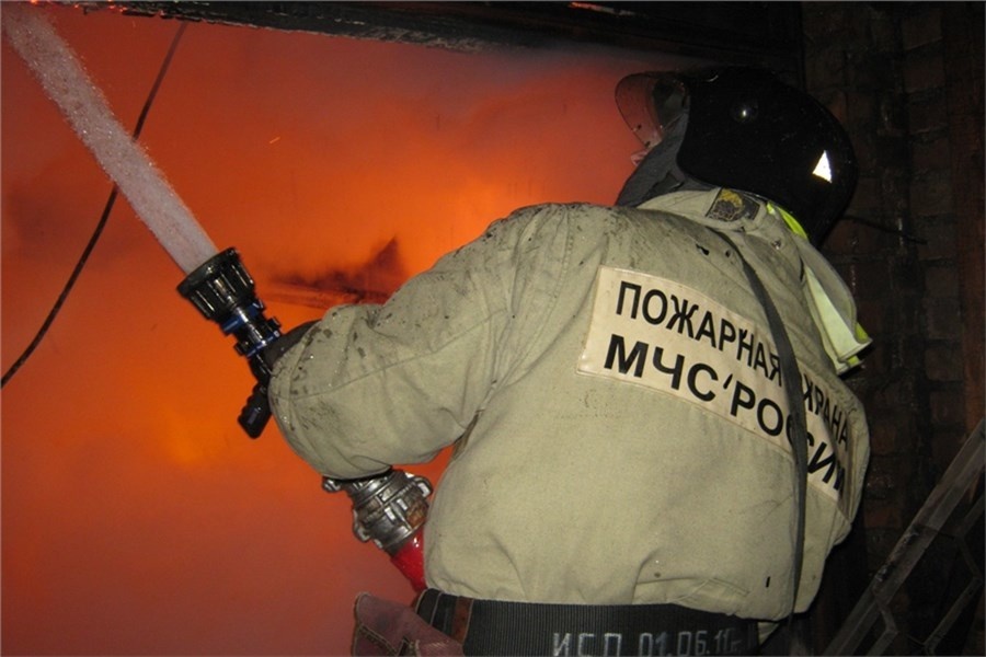 Под Астраханью при пожаре в жилом доме пострадала 70-летняя женщина