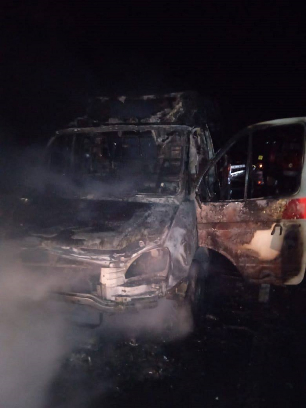 В Астраханской области ночью горел автомобиль скорой помощи