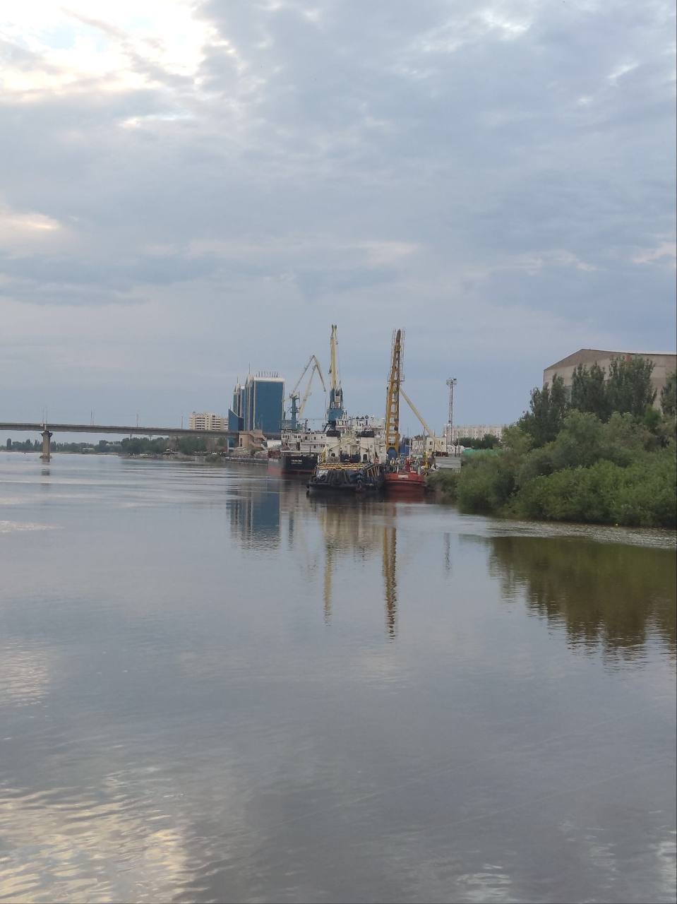 Река Волга Астрахань