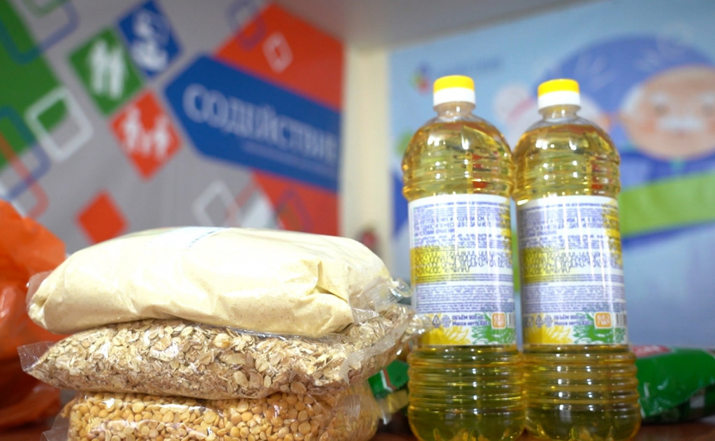 Астраханцы продолжают собирать гуманитарную помощь для беженцев из ДНР и ЛНР