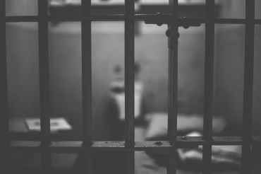 Астраханец осуждён на 8 лет за изнасилование женщины в заброшенном доме