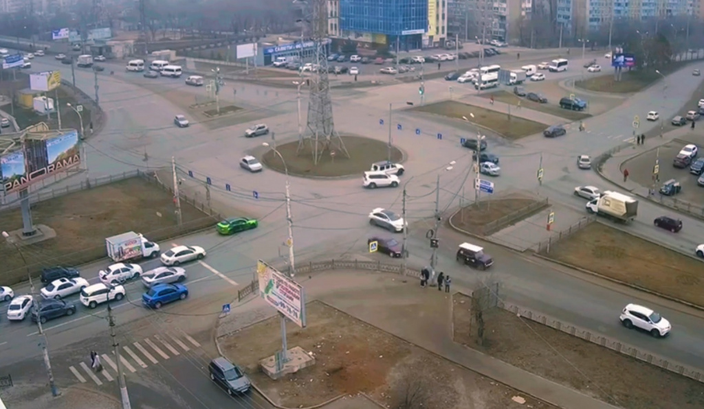 В Астрахани на одном из перекрёстков изменён режим работы светофоров