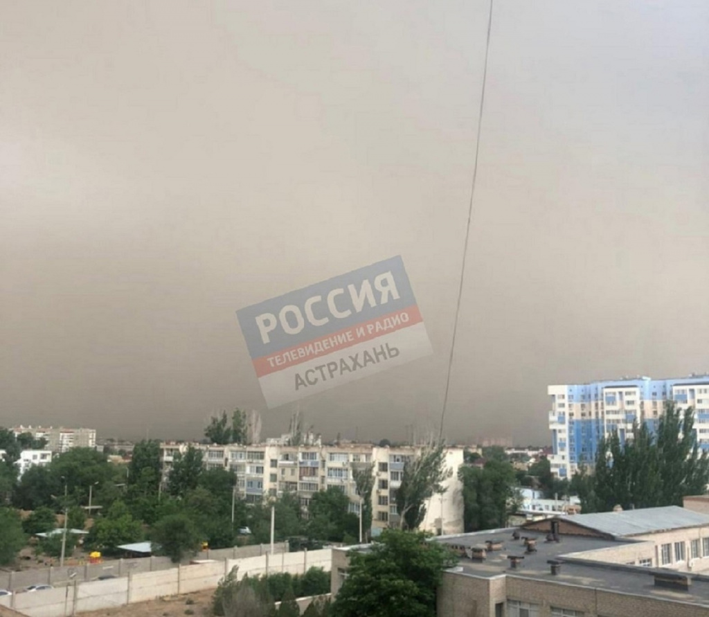 В Астраханской области 18 августа ожидается сильный ветер и песчаная буря