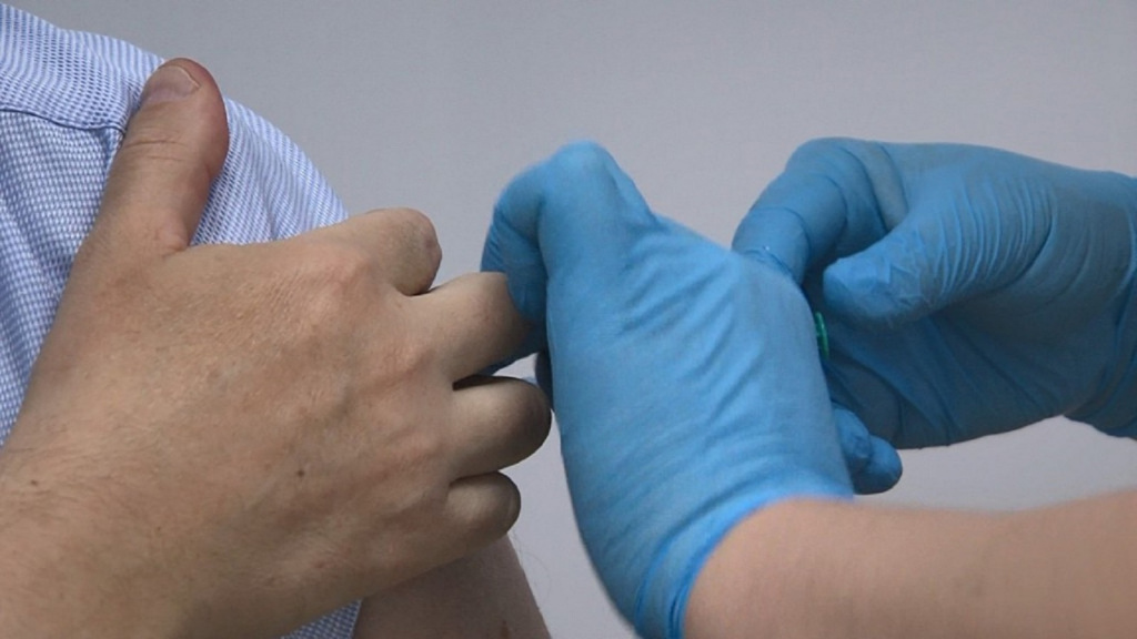Астраханцы рассказали, почему не хотят вакцинироваться от коронавируса