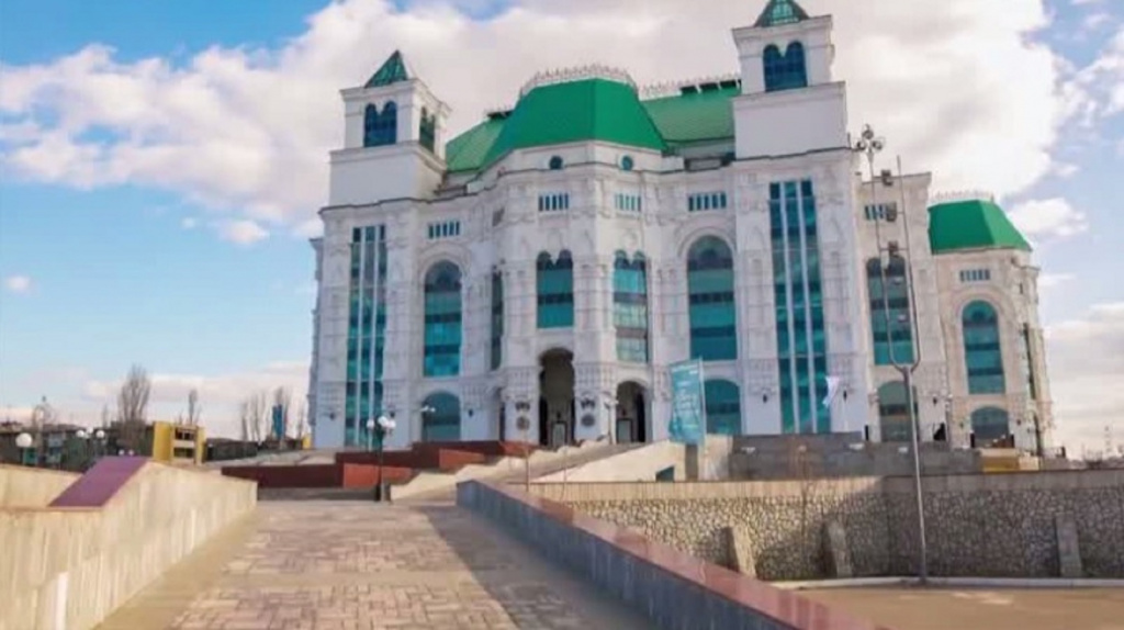 В Астрахани в театре оперы и балета дали комментарий по поводу мероприятий из-за ЧП