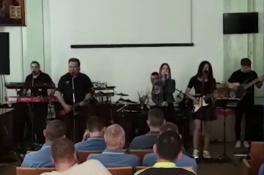 Астраханские музыканты выступают перед ранеными в спецоперации на Украине