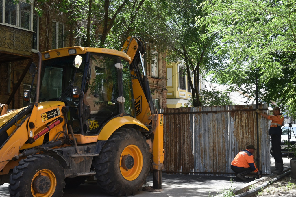 В Астрахани на улице Бабушкина заменят участок сети канализации