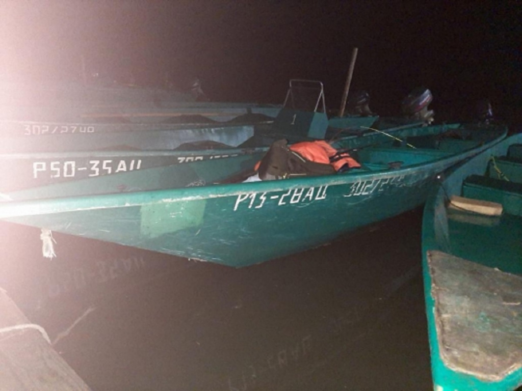 В Астраханской области двое мужчин утонули после ЧП с лодкой