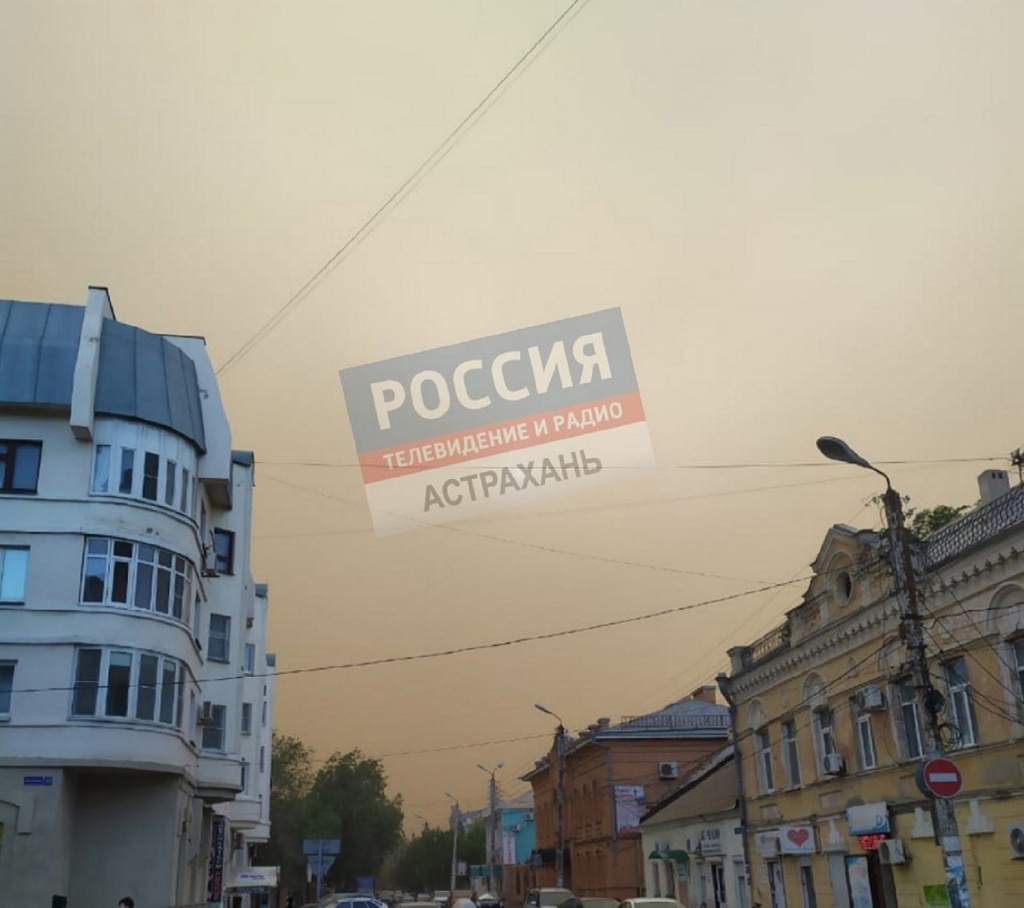 В Астраханской области 21 августа продолжатся сильный ветер и пыльная буря