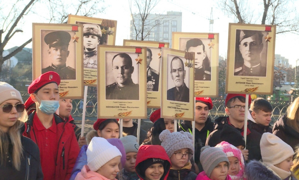 В Астрахани в канун Дня защитника Отечества прошли памятные акции