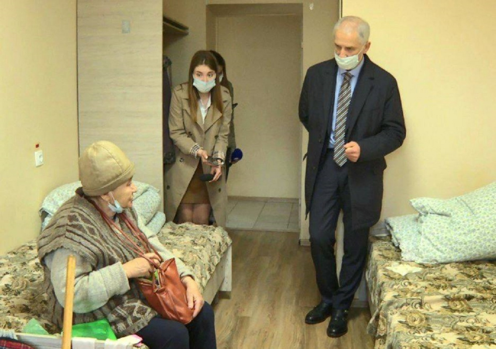 Вице-губернатор Астраханской области встретился с беженцами из Донбасса