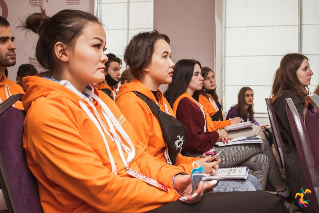В Астрахани форум «Селиас» собрал более 400 представителей молодежи
