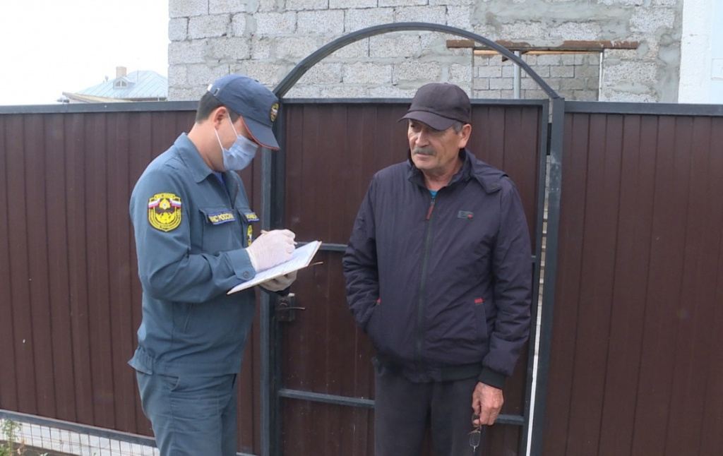 Жителям астраханского села рассказали о правилах пожарной безопасности