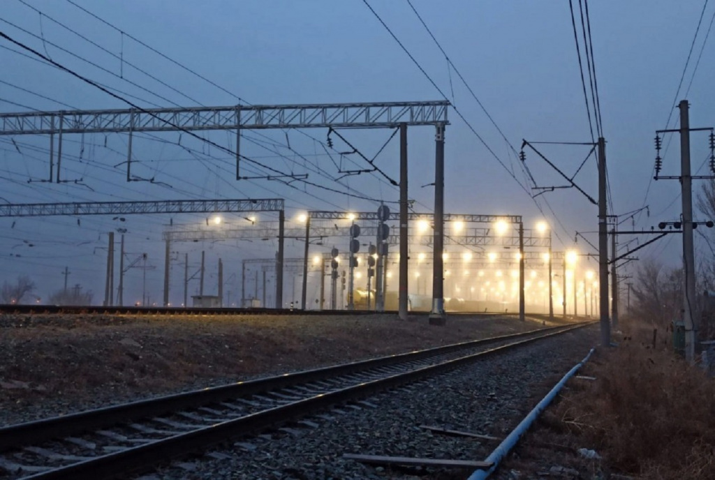 В Астрахани на железнодорожном вокзале установили умное освещение