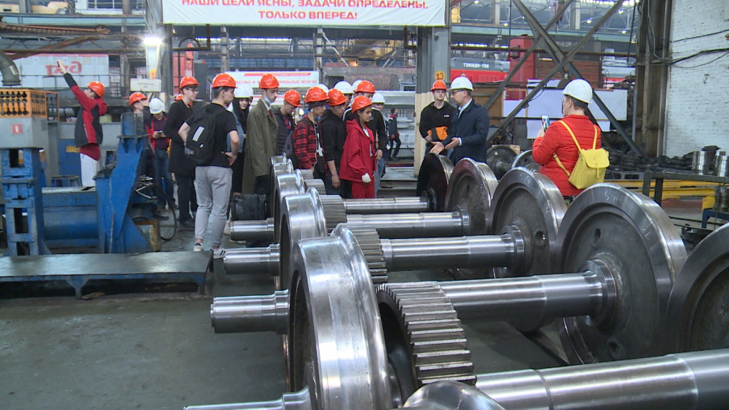 Астраханский тепловозоремонтный завод участвует в проекте «Неделя без турникетов»
