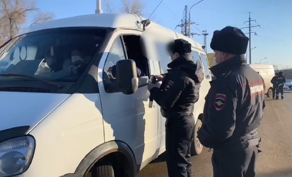 В Астрахани сняли с рейса два микроавтобуса из-за нарушений