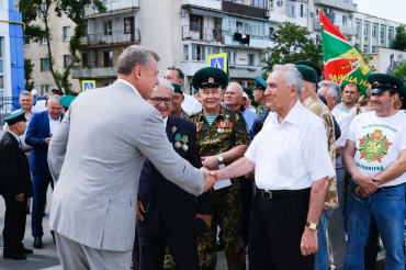 В Астрахани Игорь Бабушкин поздравил пограничников с профессиональным праздником