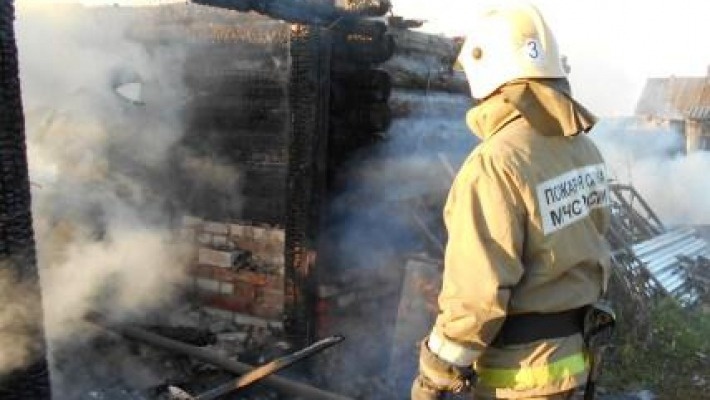 Под Астраханью при пожаре в бане 54-летний мужчина получил ожоги