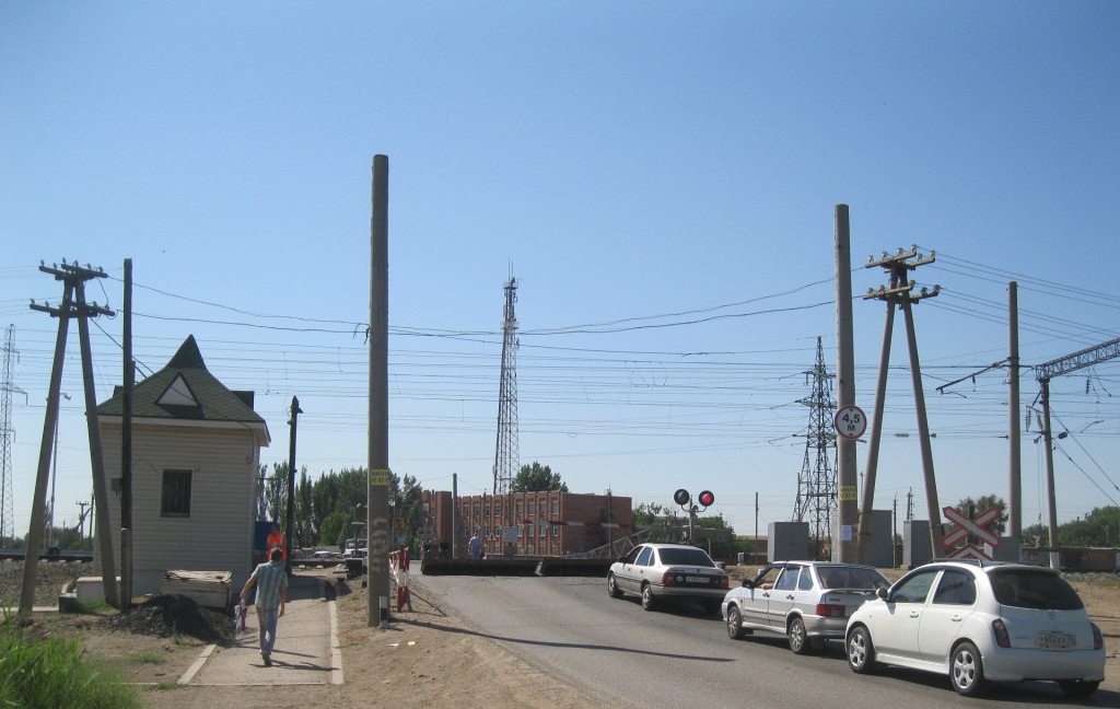 В Советском районе Астрахани закроют железнодорожный переезд