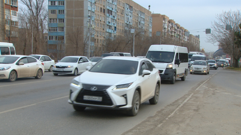 В Астрахани налаживают движение на перекрёстке Победы и Академика Королёва
