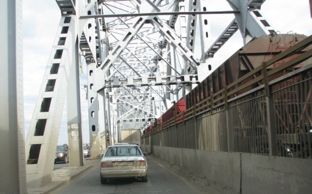 Фото старого моста в астрахани