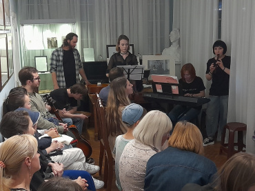 Астраханский музей приглашает молодежь на «Хлебниковский верандник»