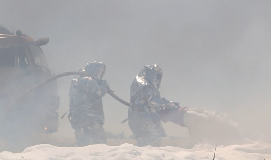 В Астраханской области прошли российско-казахстанские учения по тушению ландшафтных пожаров