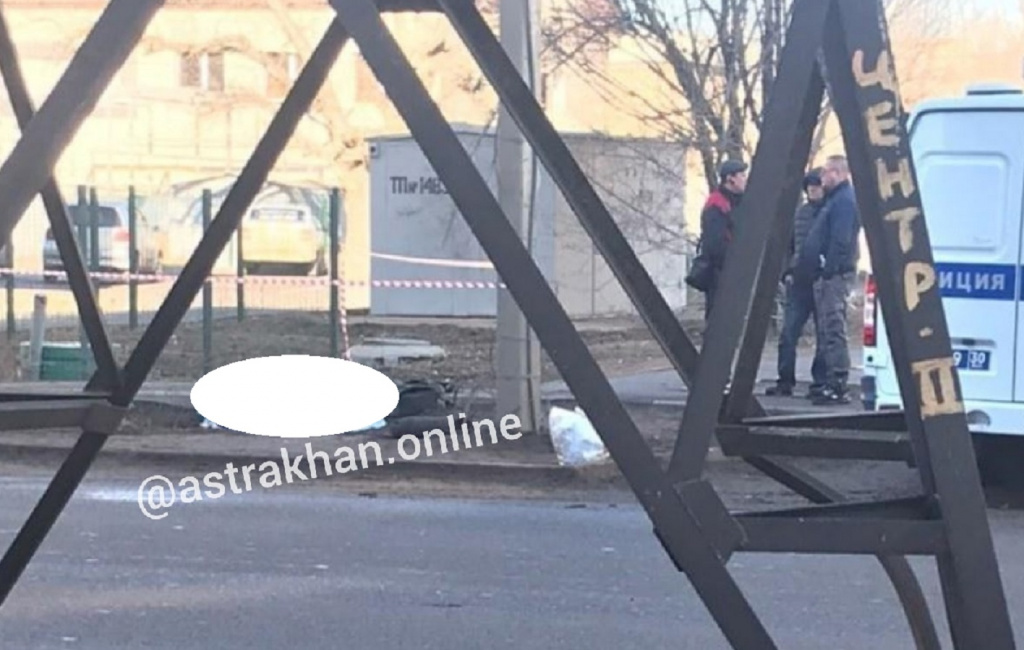 В Астрахани на улице Минусинской умер пожилой мужчина