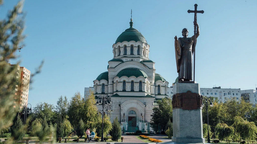 Как православные астраханцы отметили День Крещения Руси