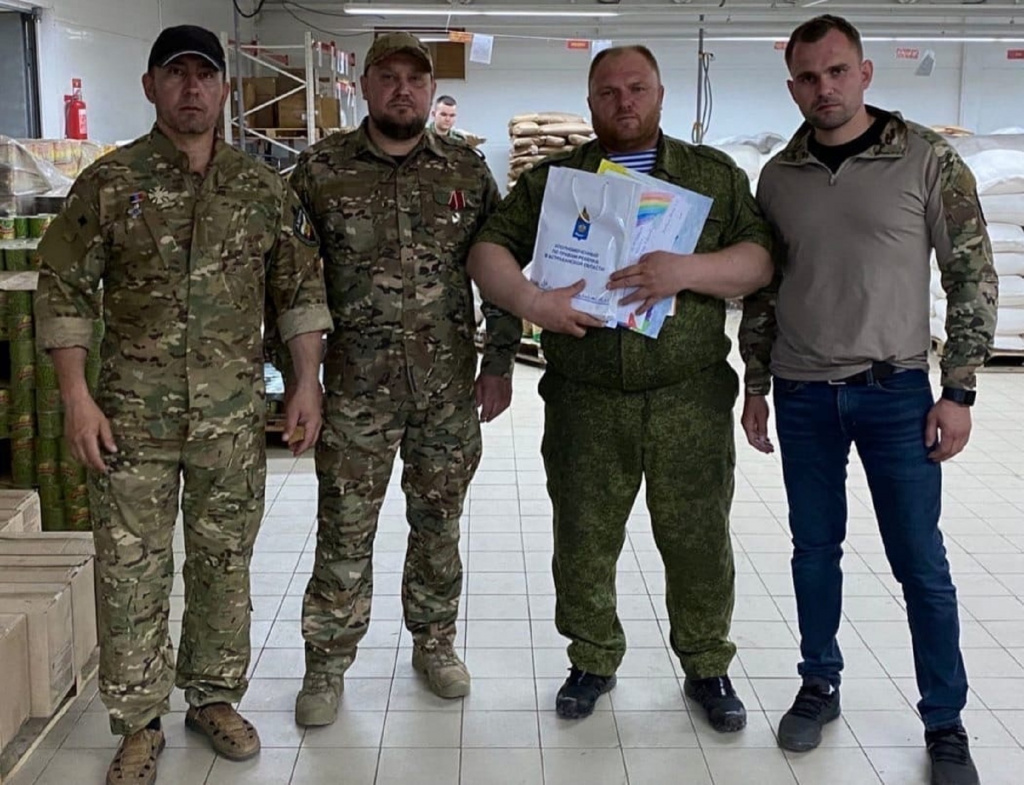 Письма астраханских школьников передали военнослужащим, участвующим в спецоперации на Украине