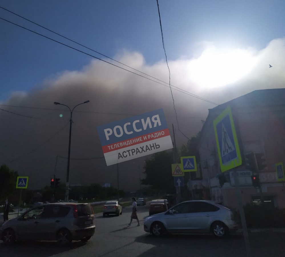 Пыльная буря в Астраханской области: подробности
