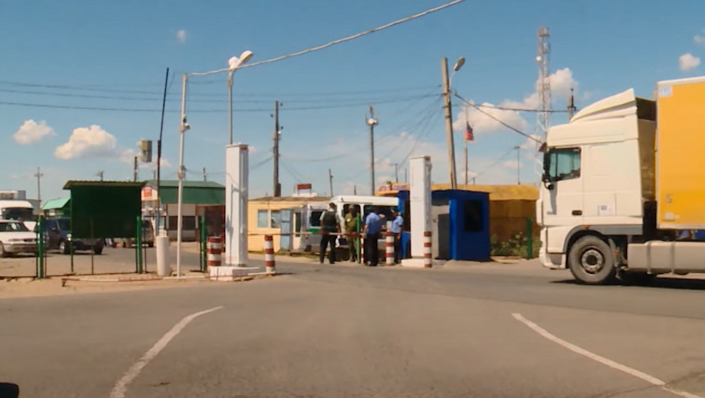 На границе в Астраханской области фиксируется повышение транспортного потока
