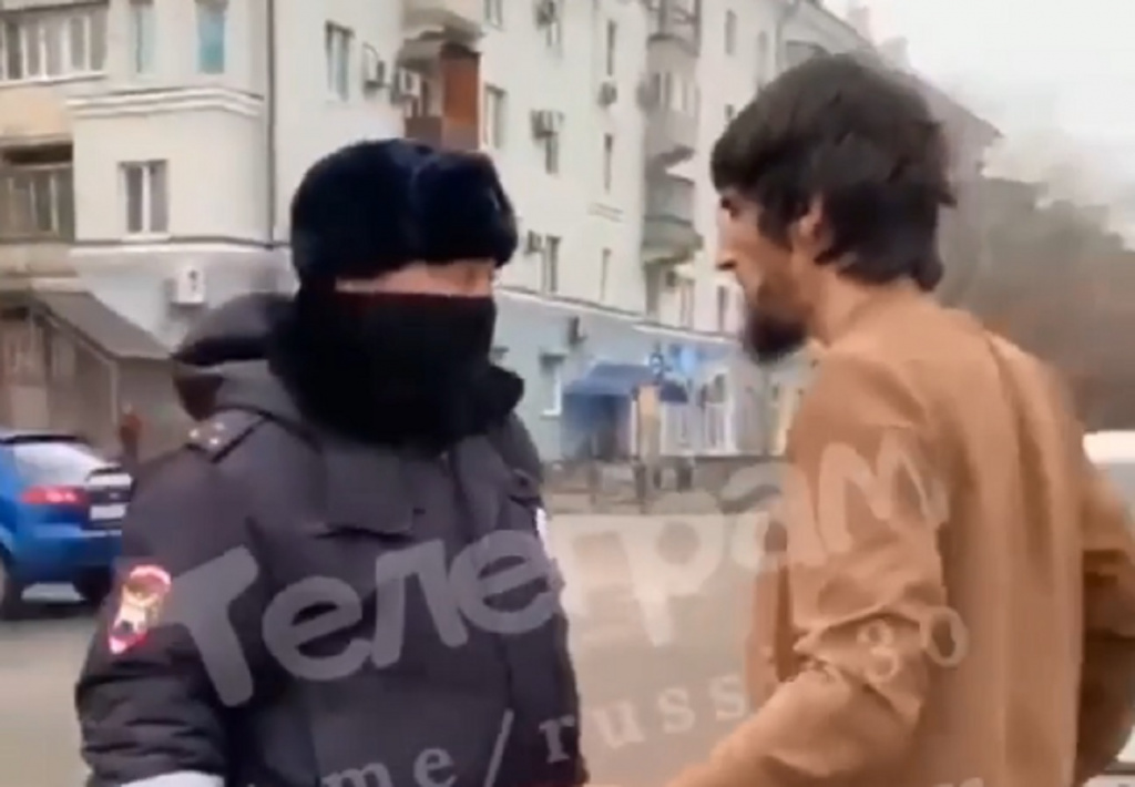 Полиция прокомментировала инцидент с задержанием водителя в Астрахани