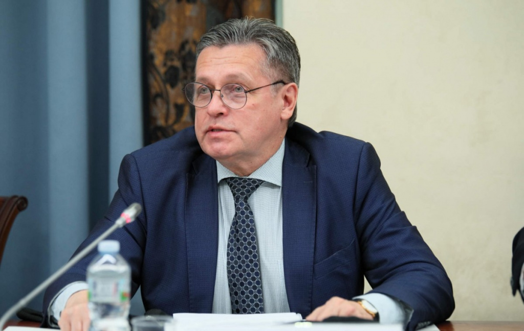 Рифат Сабитов провёл заседание коммуникационного совета в Общественной палате России