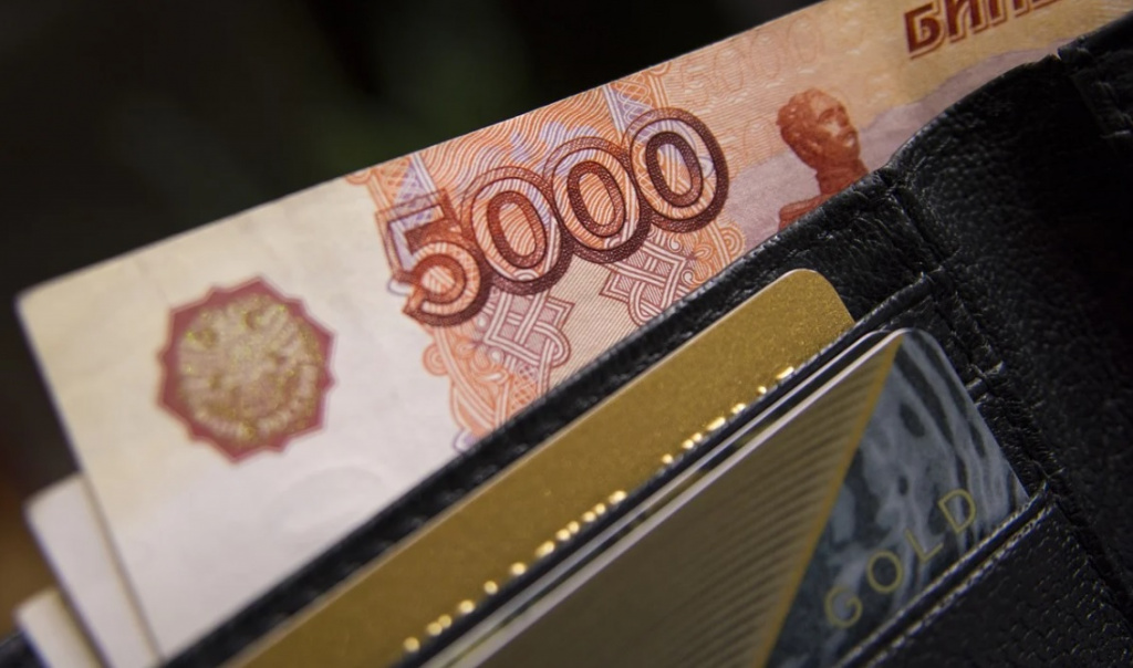 В Астрахани мошенники обманули пенсионера на более 4 млн рублей 