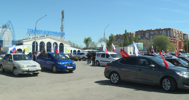 «Бессмертный полк» - в новом формате: по улицам Астрахани проехали участники автопробега