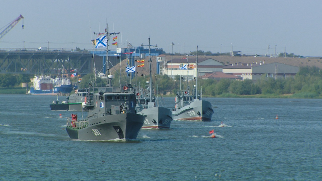В Астрахани моряки Каспийской флотилии организовали представление в рамках форума "Армия-2021"