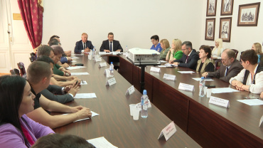 В Астраханской области обсудили ход реализации нацпроекта "Здравоохранение"