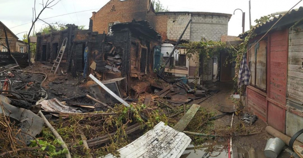 В Астрахани при пожаре в жилом доме погибла 68-летняя женщина