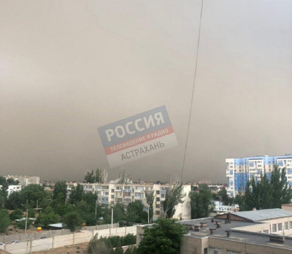 В Астраханской области 11 августа ожидается сильный ветер и пыльная буря