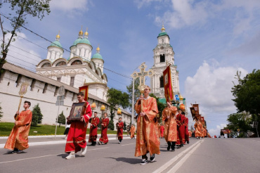 В Астрахани в День славянской письменности и культуры прошёл крестный ход 