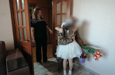 Боец СВО навестил юную астраханку, которая написала ему трогательное письмо