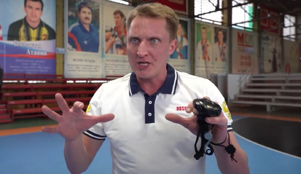 Российский конькобежец Иван Скобрев провёл мастер-классы для астраханских спортсменов 