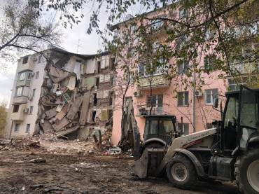 В Астрахани снесут обрушившийся дом на площади Вокзальной