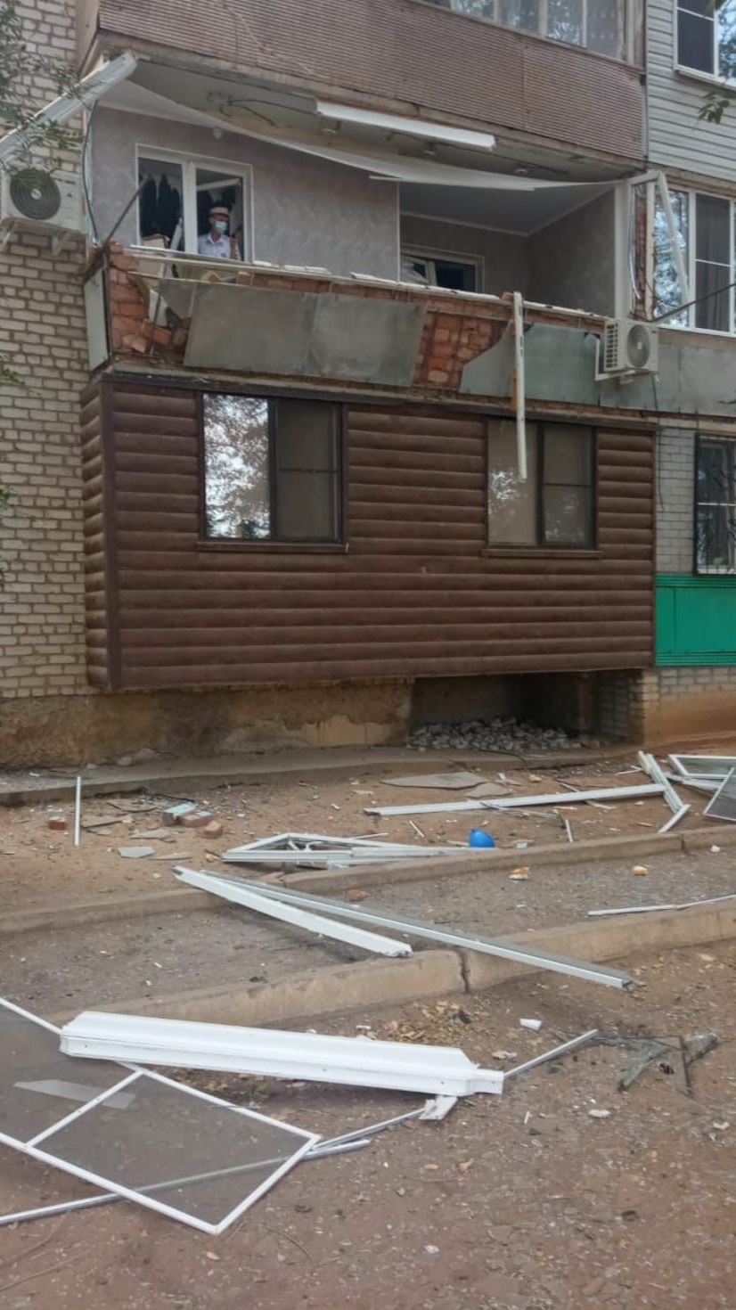 В Астрахани при взрыве самогонного аппарата пострадали 2 человека