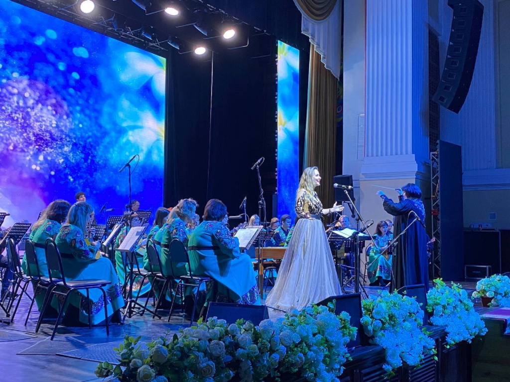 В Астрахани состоялся концерт для матерей, жён и дочерей участников СВО