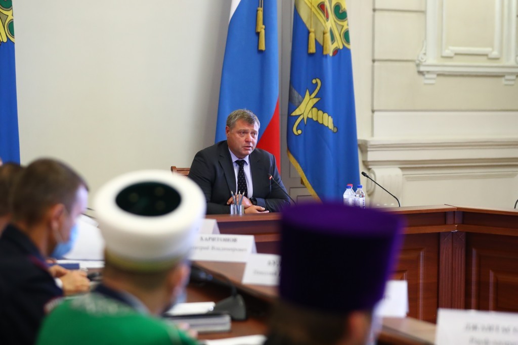 Игорь Бабушкин призвал национальные общества региона помочь с переписью 