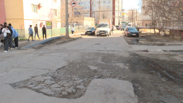 В Астрахани дорожники сняли старый асфальт и ушли с объекта